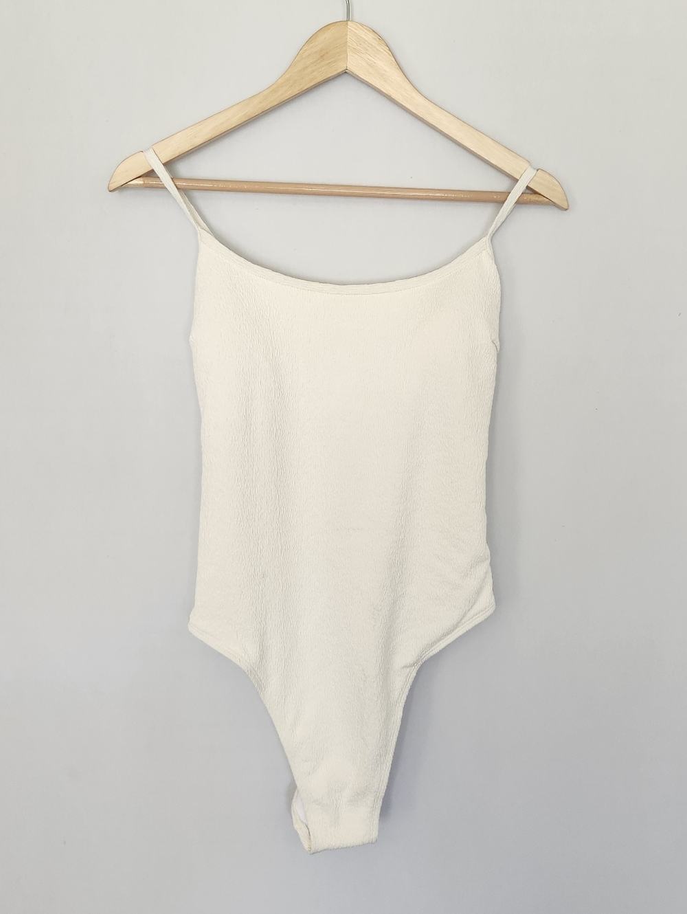 Halara Off-white Ribbed One Piece Swimsuit Size XL